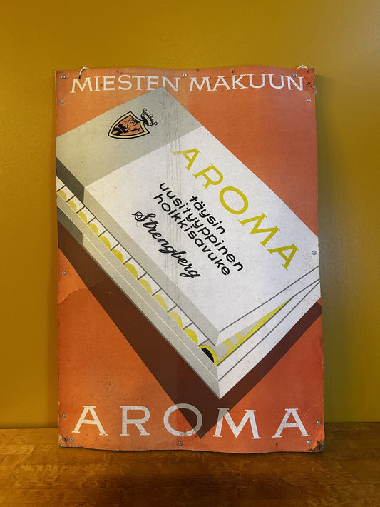 Vanha pahvinen Aroma-tupakkamainos